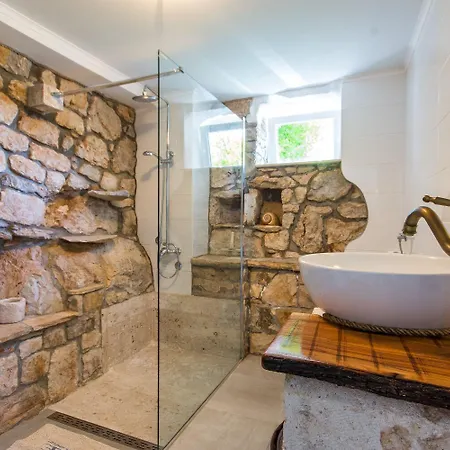Dom wakacyjny House Stone *