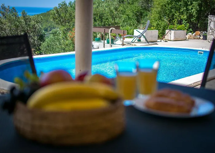 Semesterbostad House Stone Babino Polje